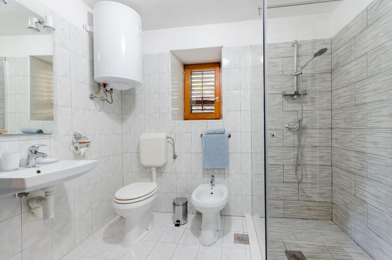 Apartment Josip Plomin Kültér fotó