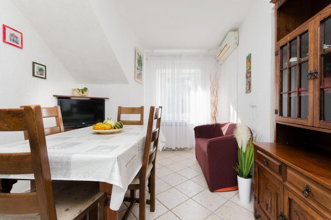 Apartment Josip Plomin Kültér fotó