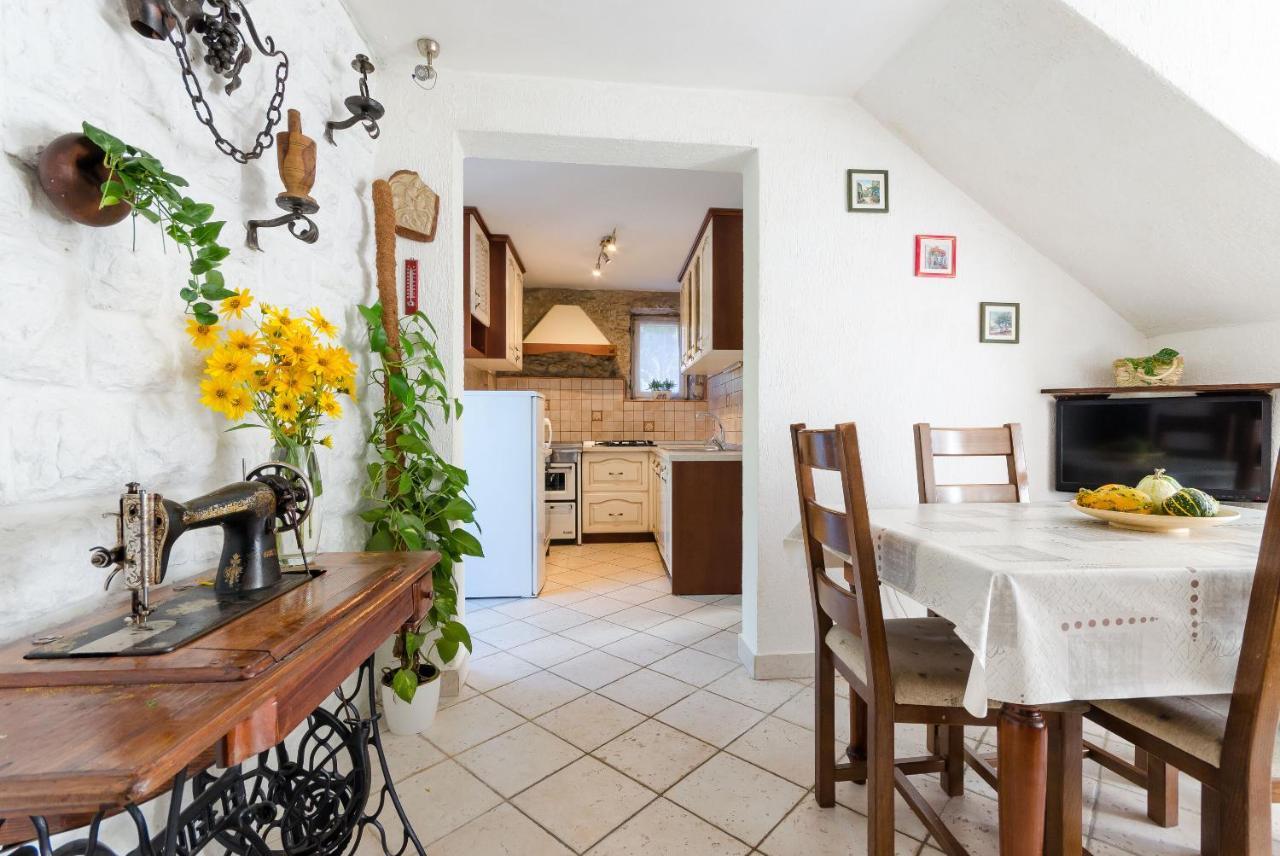Apartment Josip Plomin Kültér fotó