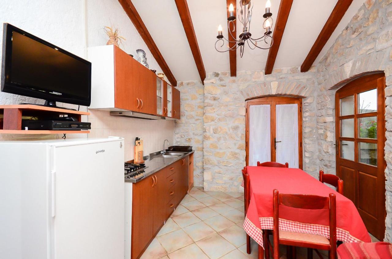 Apartment Josip Plomin Kültér fotó